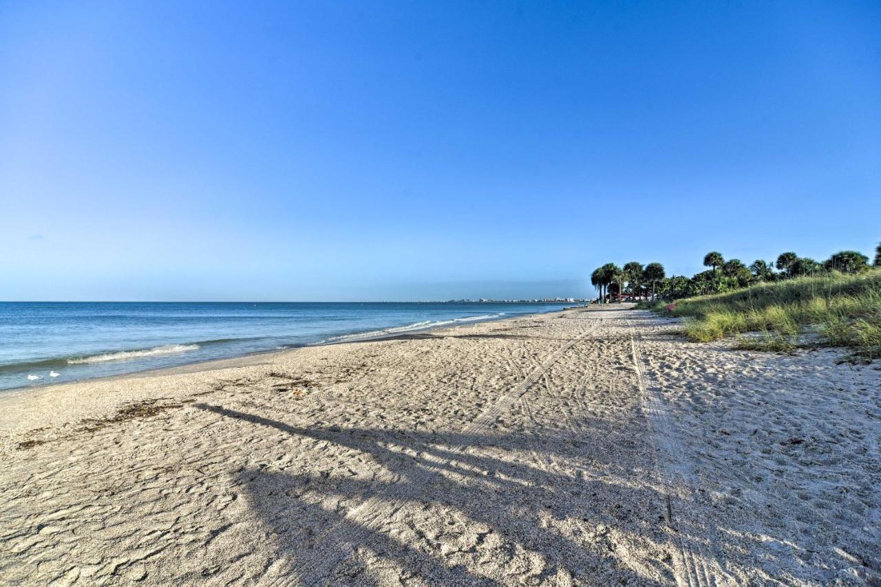 Idyllic Pass-A-Grille Studio - Walk To The Beach! St. Pete Beach Exterior photo